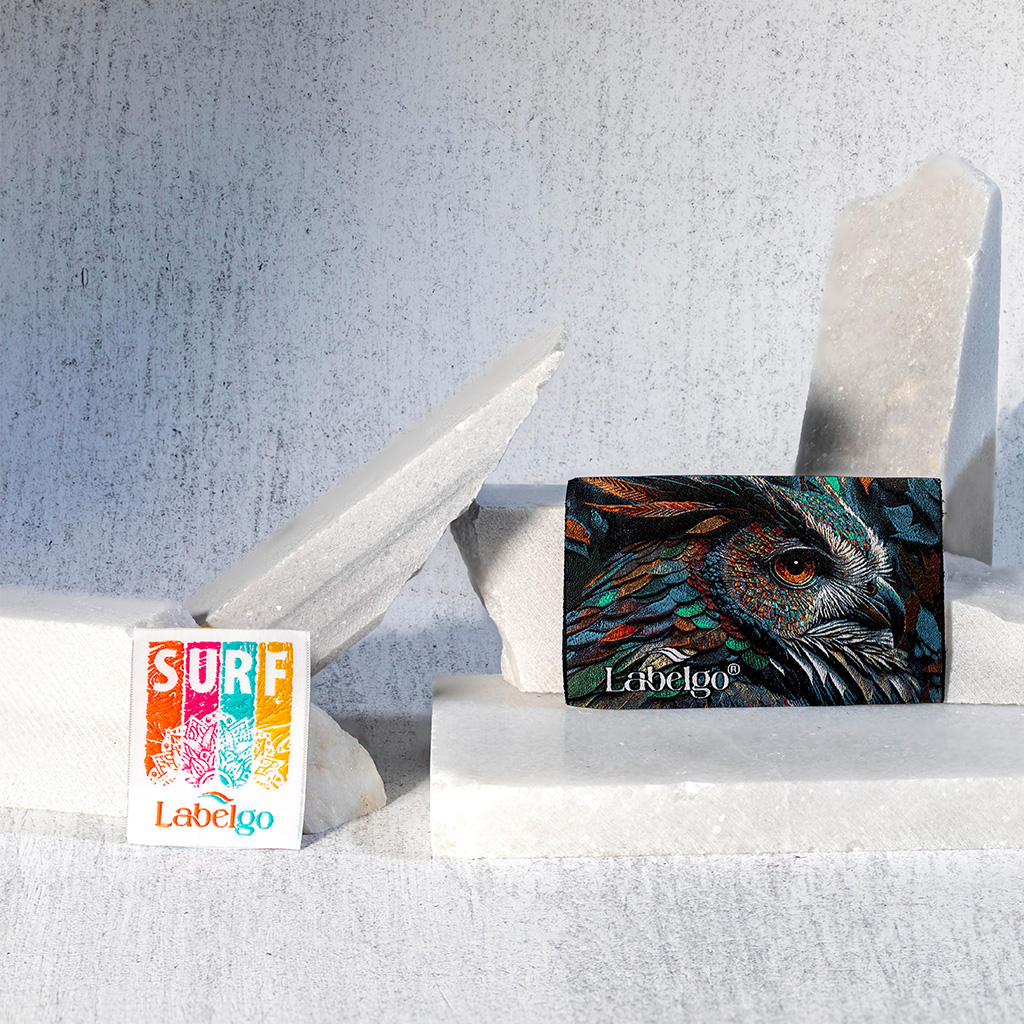 Custom woven label patches